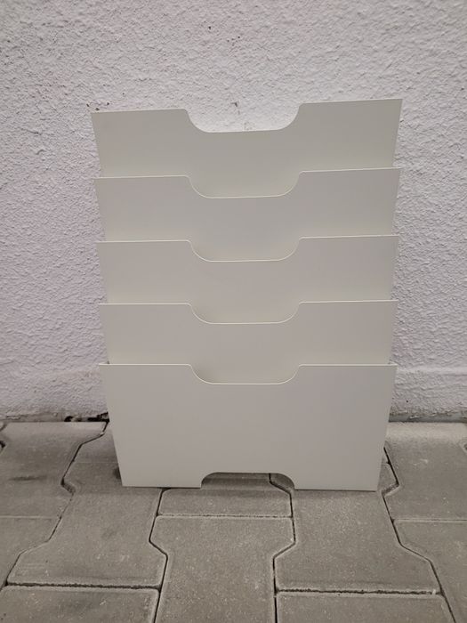 Gazetownik ścienny, lub na ulotki, reklamy.