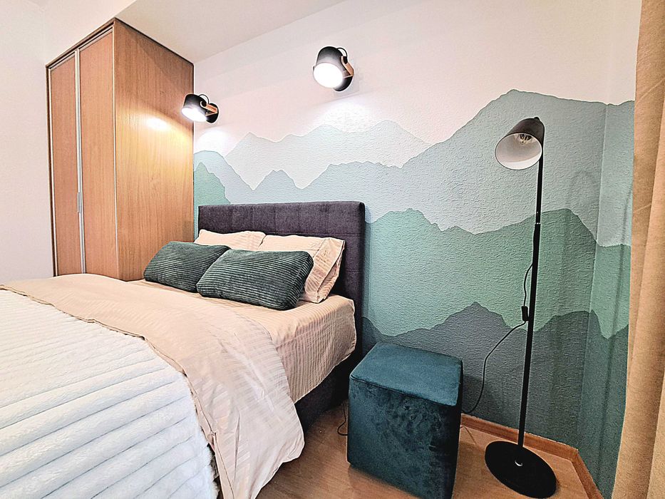 Центр! Смарагдова студія на Дарвіна , біля метро, ТРЦ Никольский