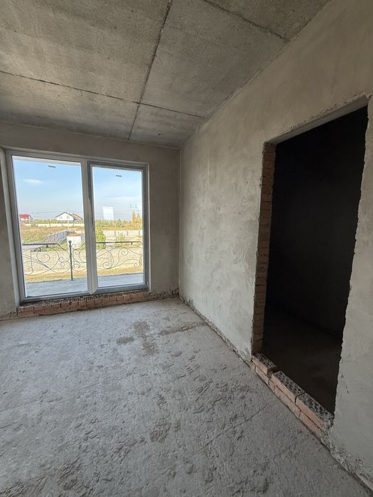 Продаж двоповерхового котеджу двояну масив Київський