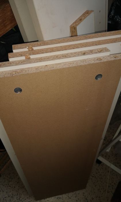 Pax estrutura roupeiro 100x58x236 e Estante Billy