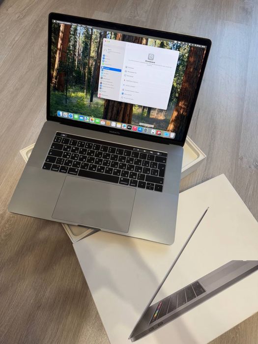 macbook pro 15 (2019 рік) 250 Gb touch bar офіційний