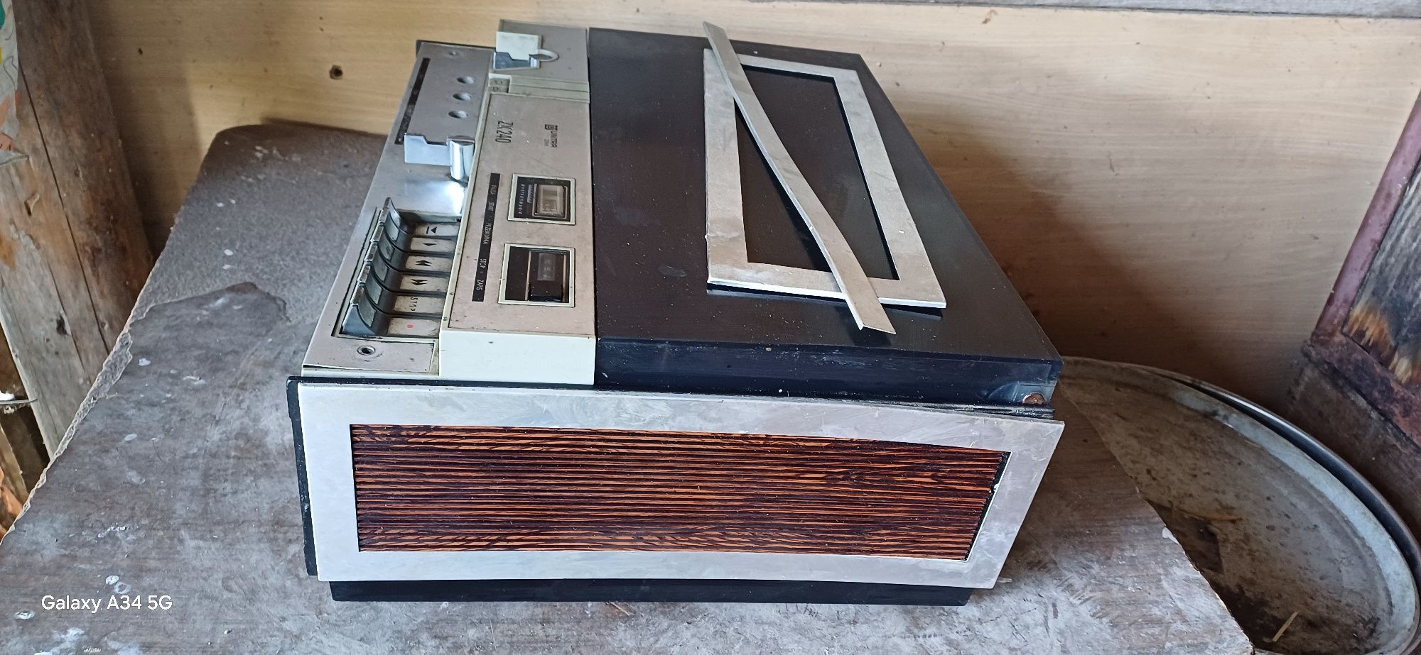 Magnetofon szpulowy firmy unitra model zrk zk 240