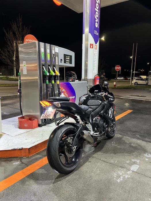 Vendo/Troco Suzuki GSXR 600 K6 92KW