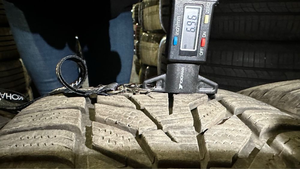 Opony zimowe Hankook 235/55R18 104 V