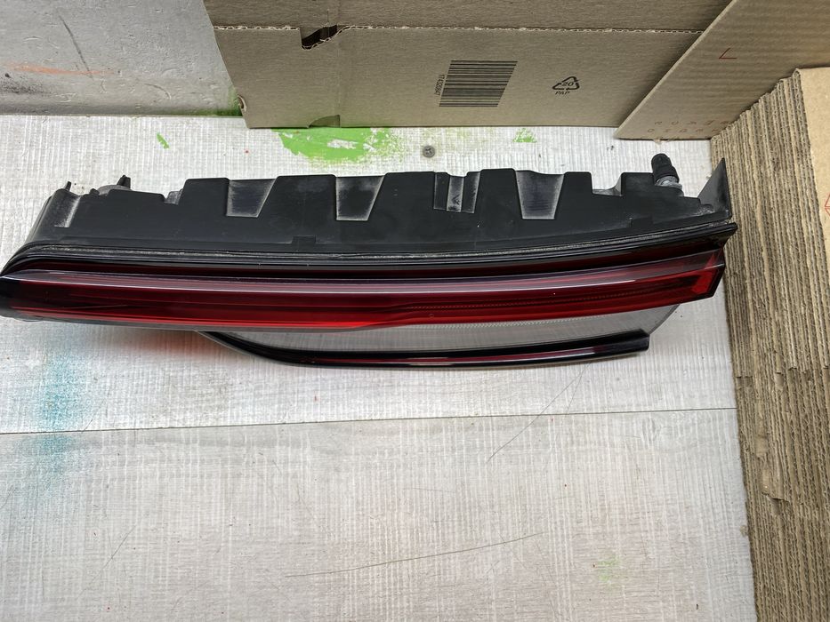 Фонарі задні Jeep Grand Cherokee WL 2021-2025 USA