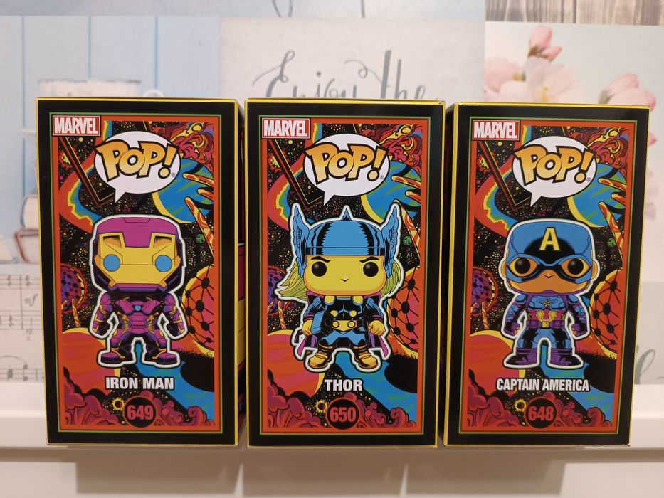 Figurki funko pop Blacklight