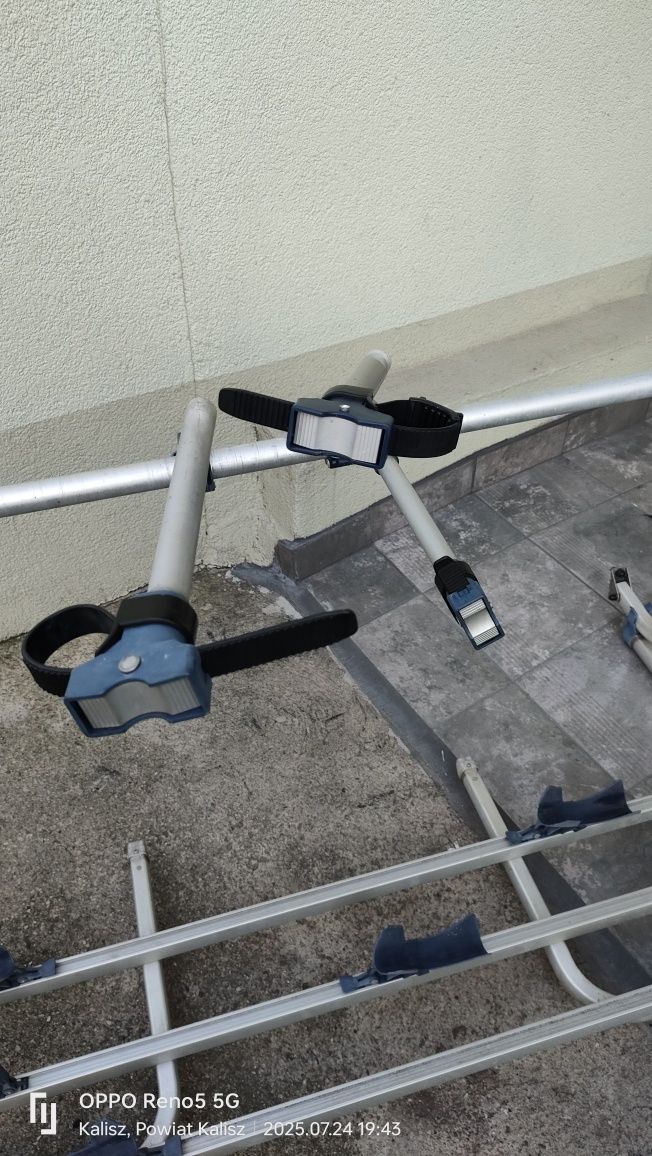 Thule Omni Bike na tył przyczepy kempingowej 3 rowery