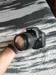 Camara Canon EOS 1300d como nova