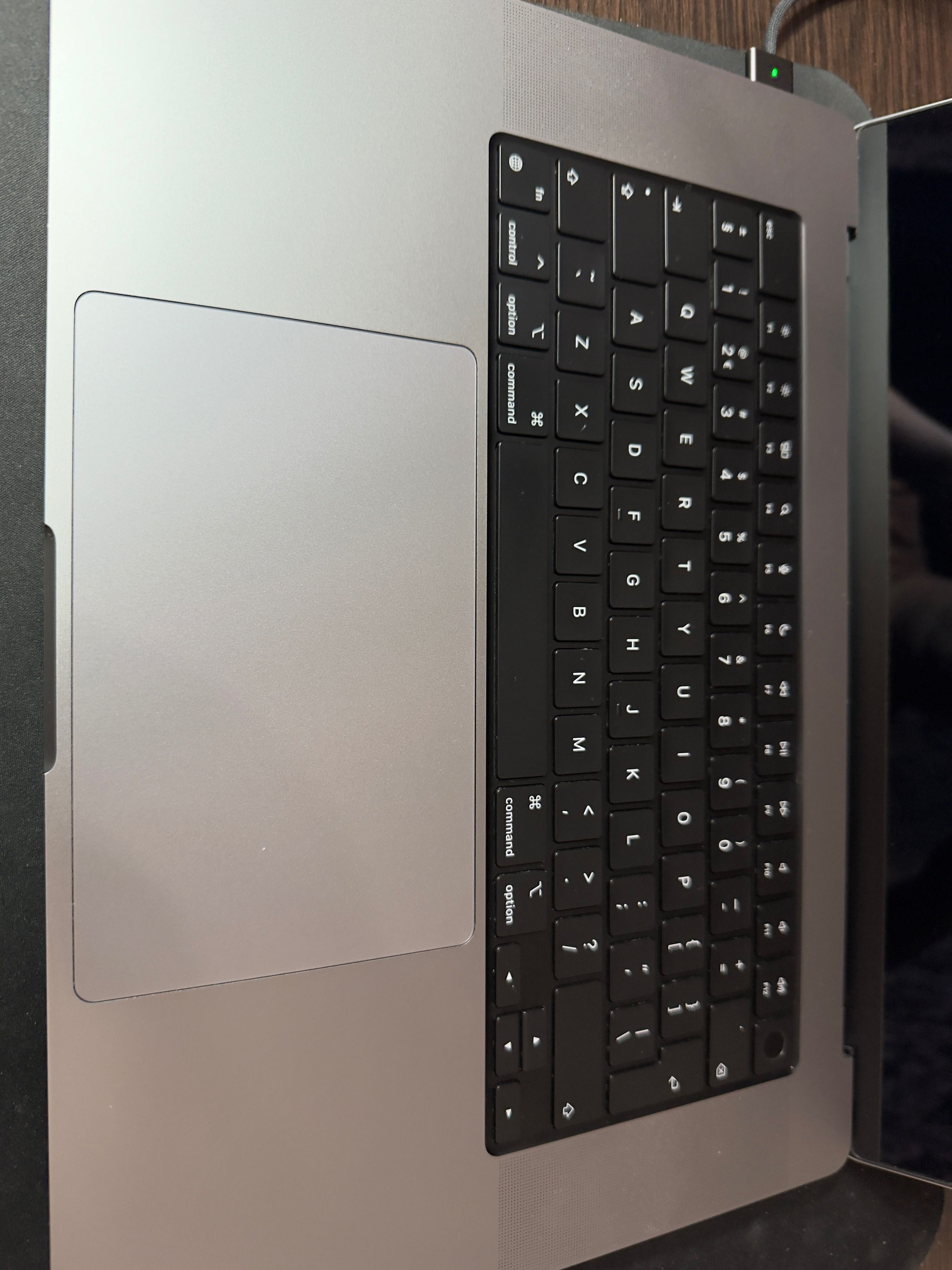 MacBook Pro 16 2021 M1 MAX 32GB 1TB 32GPU cores