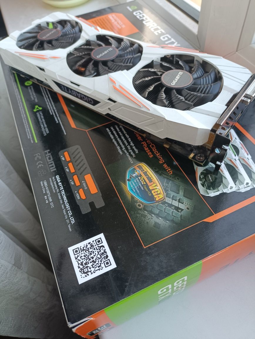 Видеокарта Gigabyte GeForce GTX 1080 Ti Gaming OC 11G -  гарантия