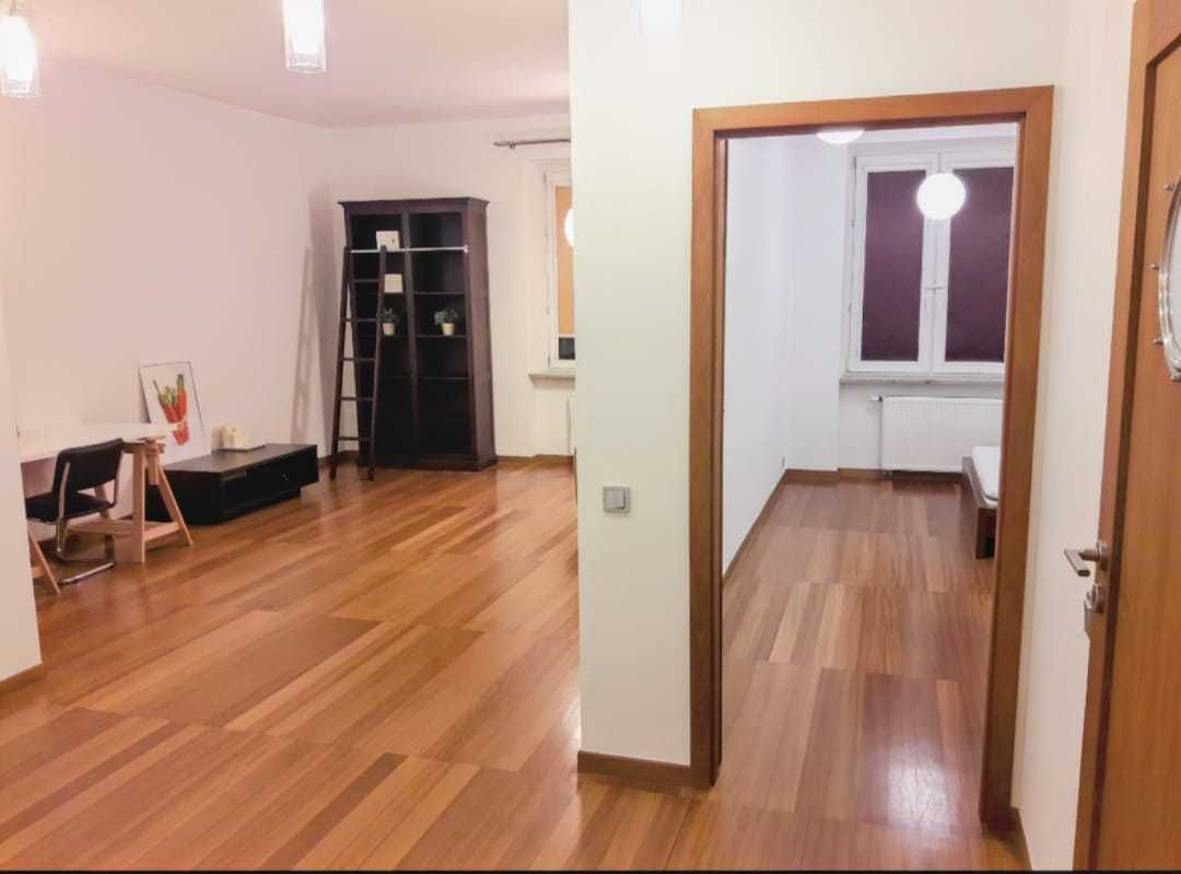 ul. Sienkiewicza | pl. Inwalidów 2 pok. | od 1 września | 80 m2
