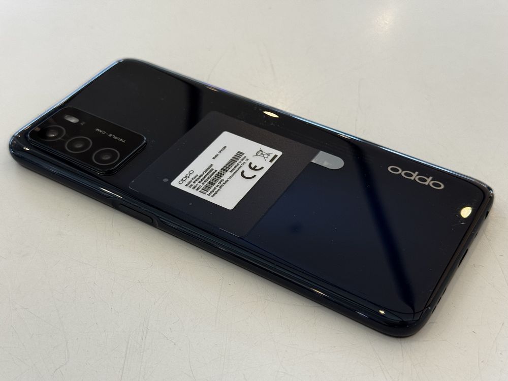 Oppo A16 3/32GB Granatowy