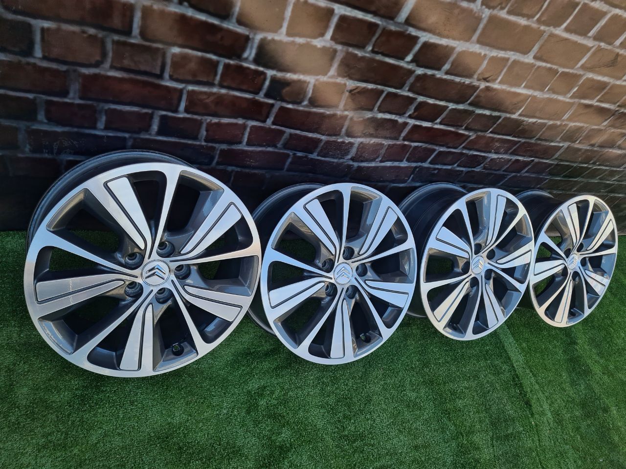 Диски легкосплавні R 17 5/108 7J ET 50 Peugeot Citroën. Пежо Сітроен.