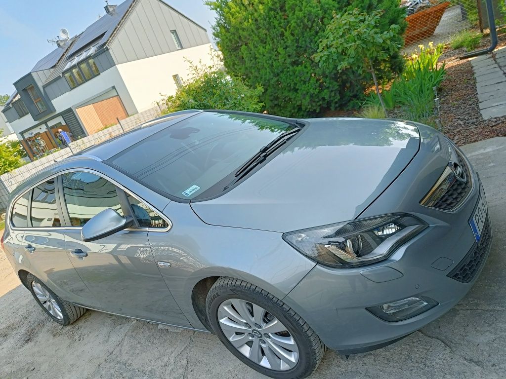 Opel Astra J ST 2.0CDTI