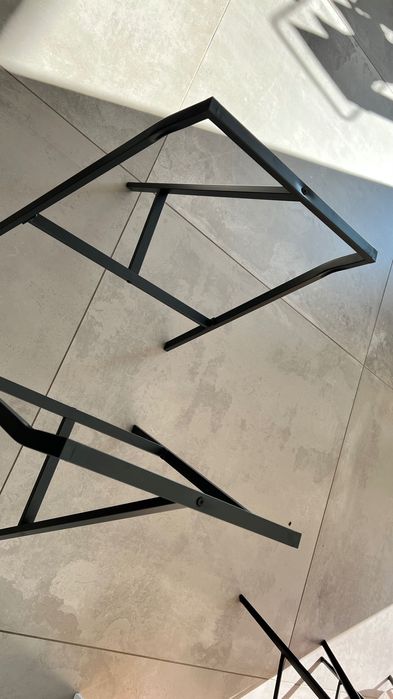 Stół IKEA – biały blat drewniany + metalowe nogi typu kozioł