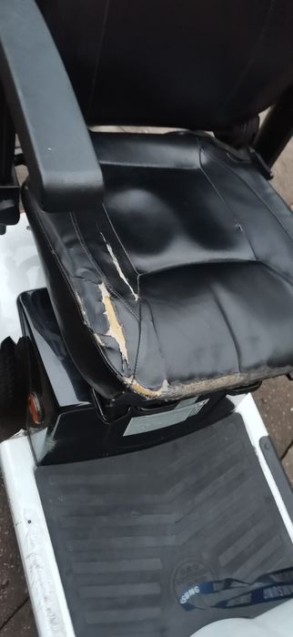 Електро скутер для людей з обмеженими можливостями Vermeiren Carpo 4