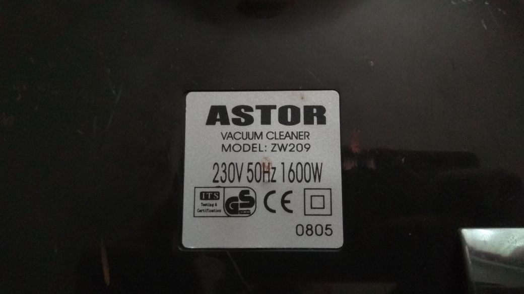 Пылесос Astor 1600W ZW209