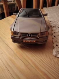 Mercedes-Benz 500 SL skala 1:18