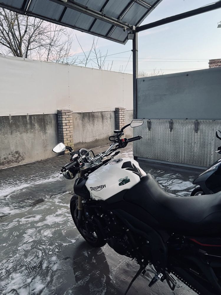 Triumph  tiger 1050 Тріум (Велика Британія)