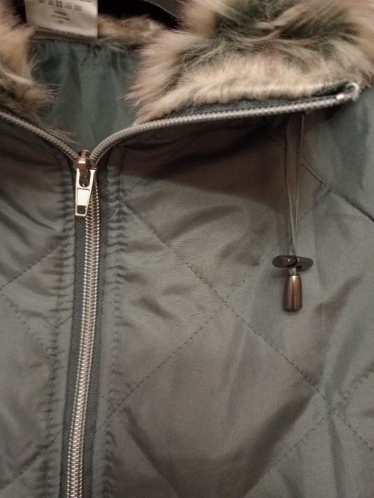 Nowa Elegancka damska kurtka z kapturem rozmiar XL