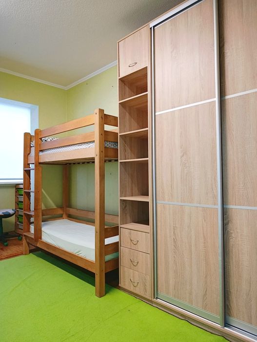 4 квартира, поруч Сильпо, правий берег.