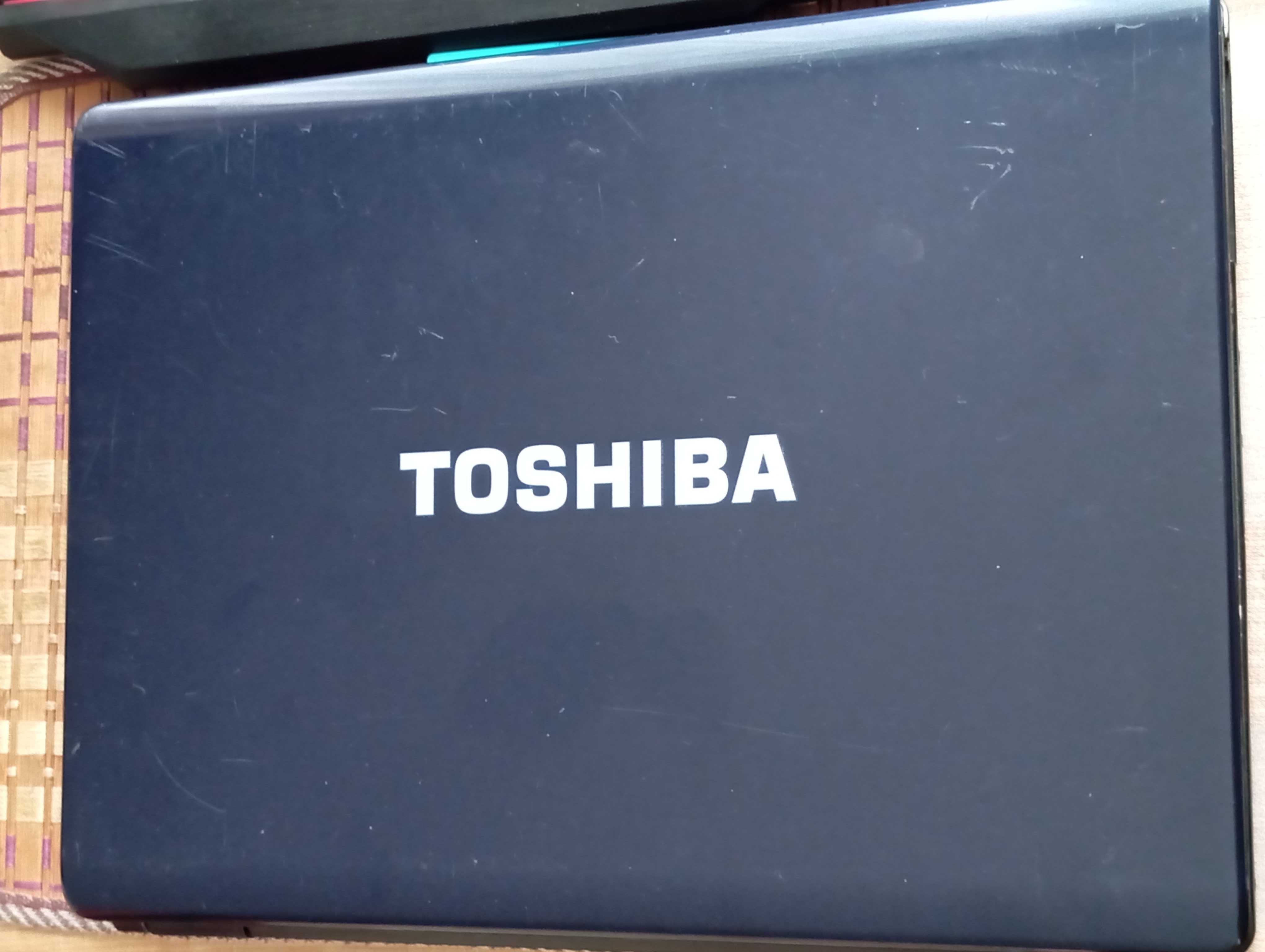 Ноутбук Toshiba Satellite L305D