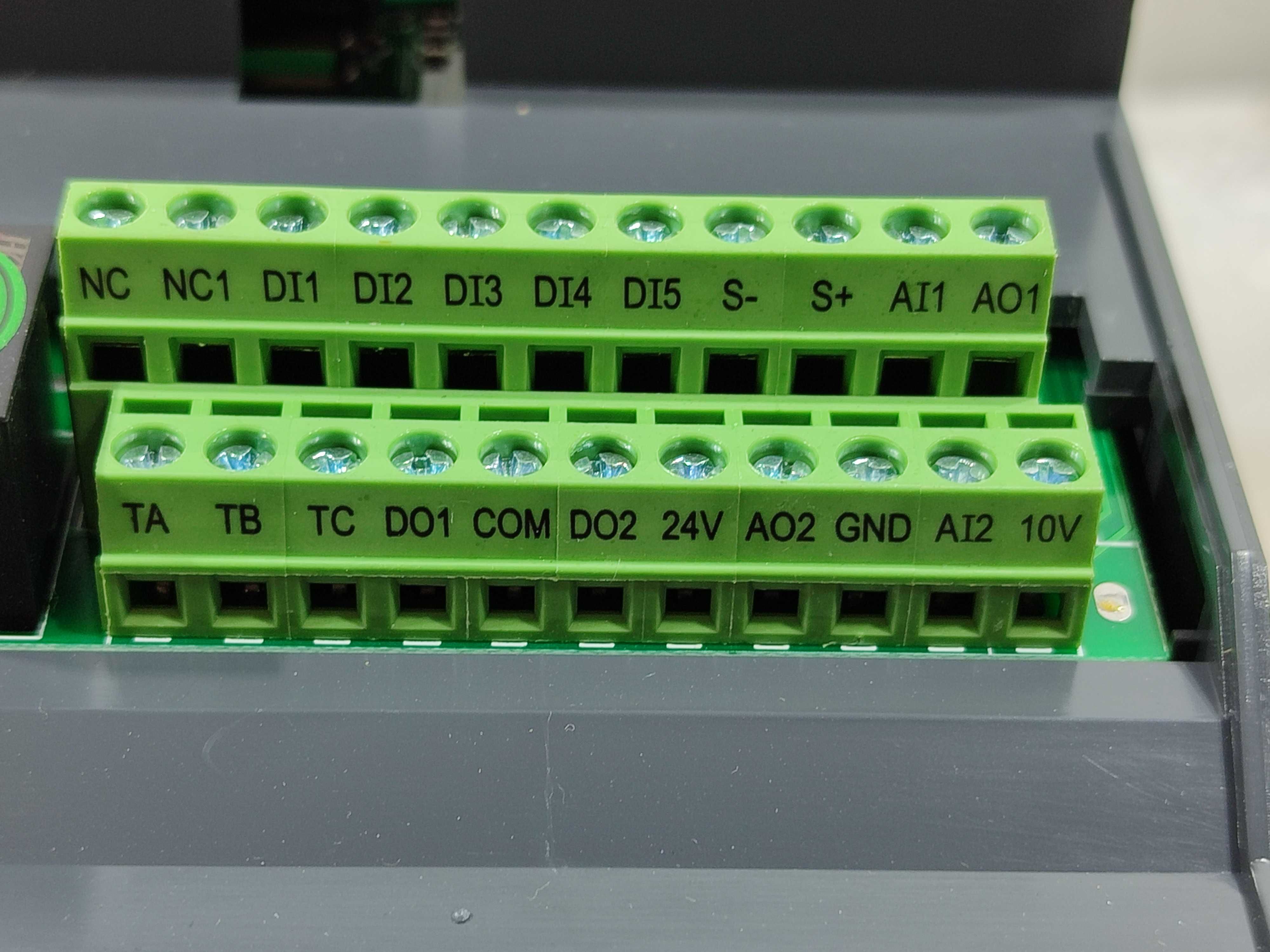 4кВт (220/220В) конкурент DANFOSS частотник