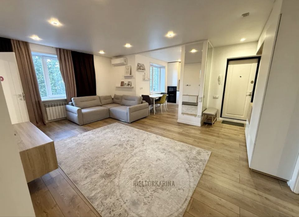 Оренда 4к квартири 2 гімназії/Нікольська на 4 поверсі з 9