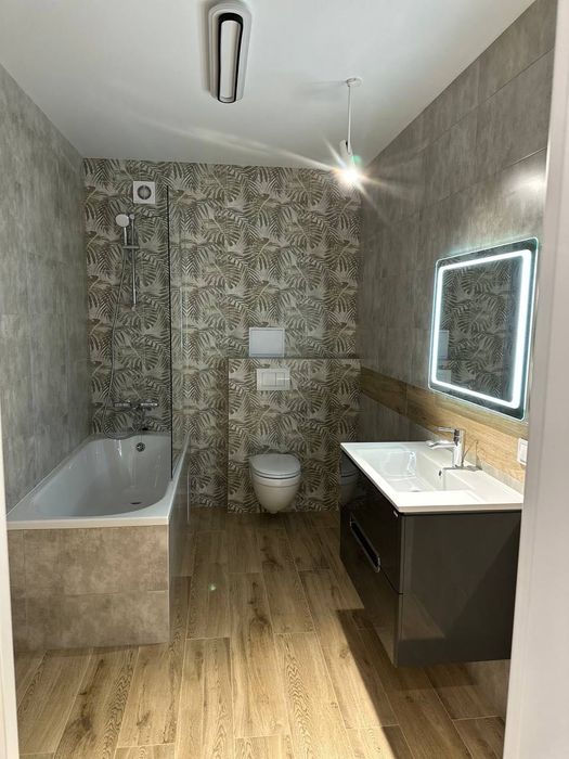 Продаж 2 км квартири з ремонтом в центрі міста