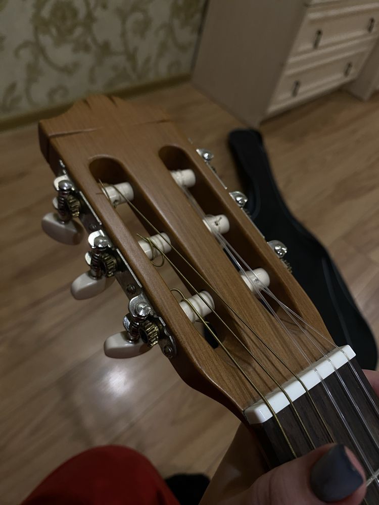Гітара yamaha c40m