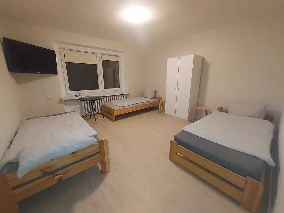 NOCLEGI KWATERY Pokoje do wynajęcia z łazienkami Tanio dla pracowników