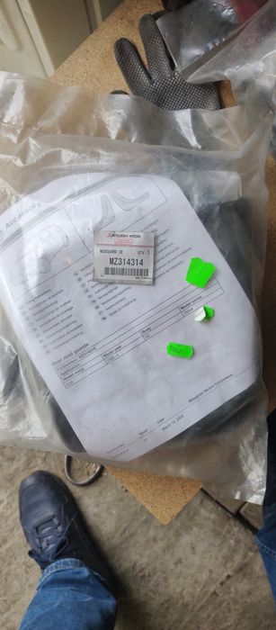 Брызговики Lancer IX,Colt VI