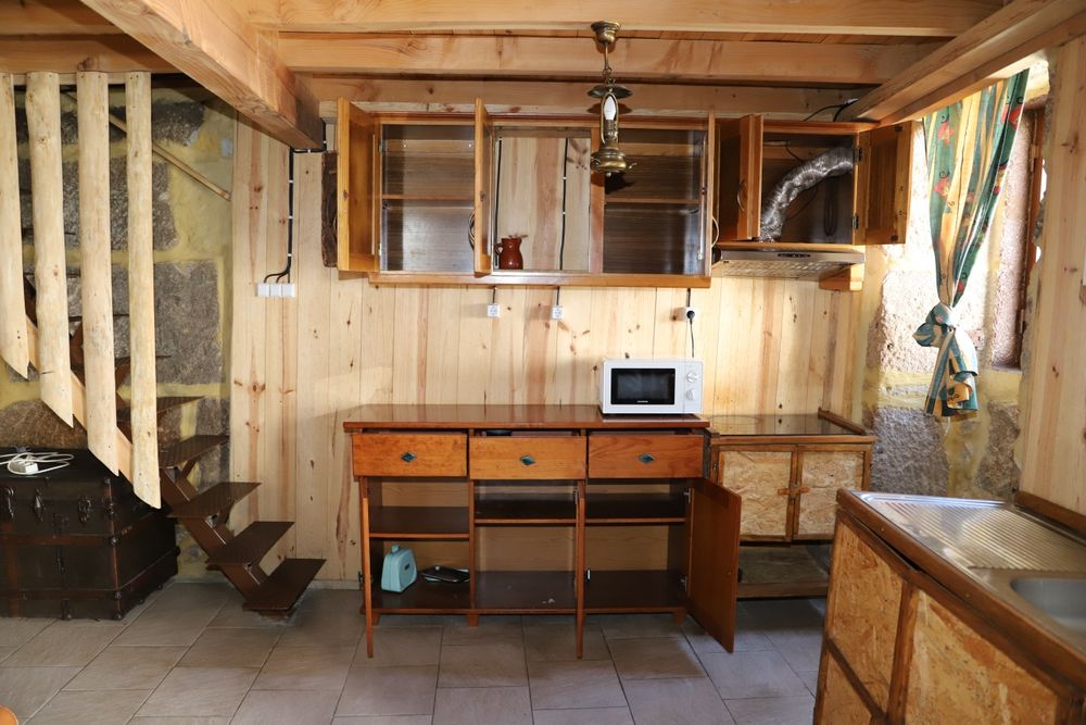 Casa reconstruida na serra da estrela