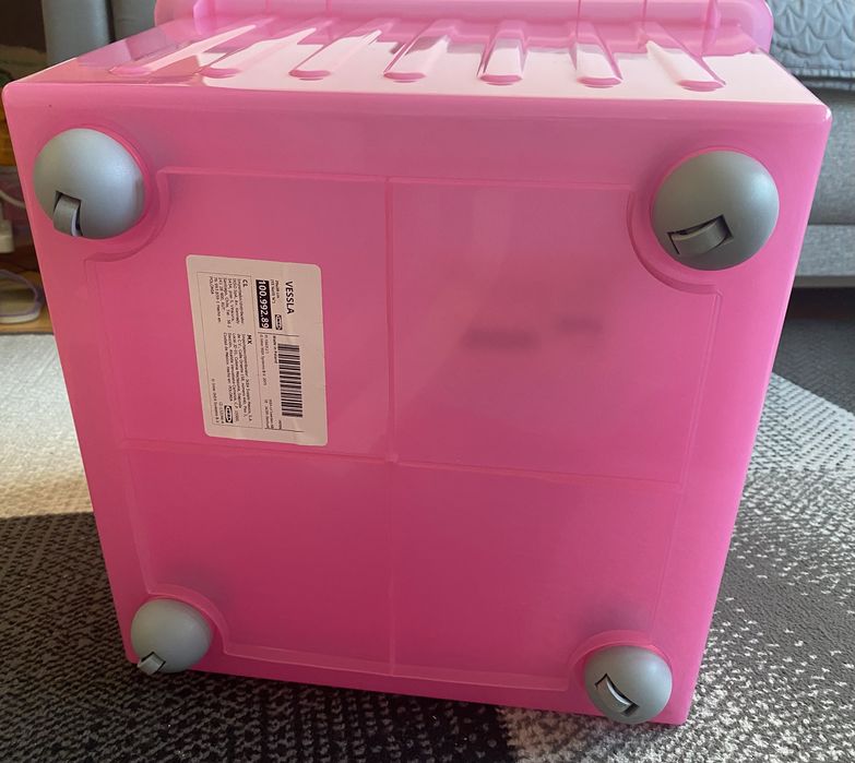 Pojemniki na zabawki Ikea