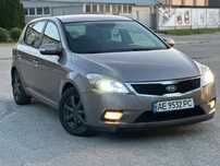 Продам киа ceed 1.6 дизель