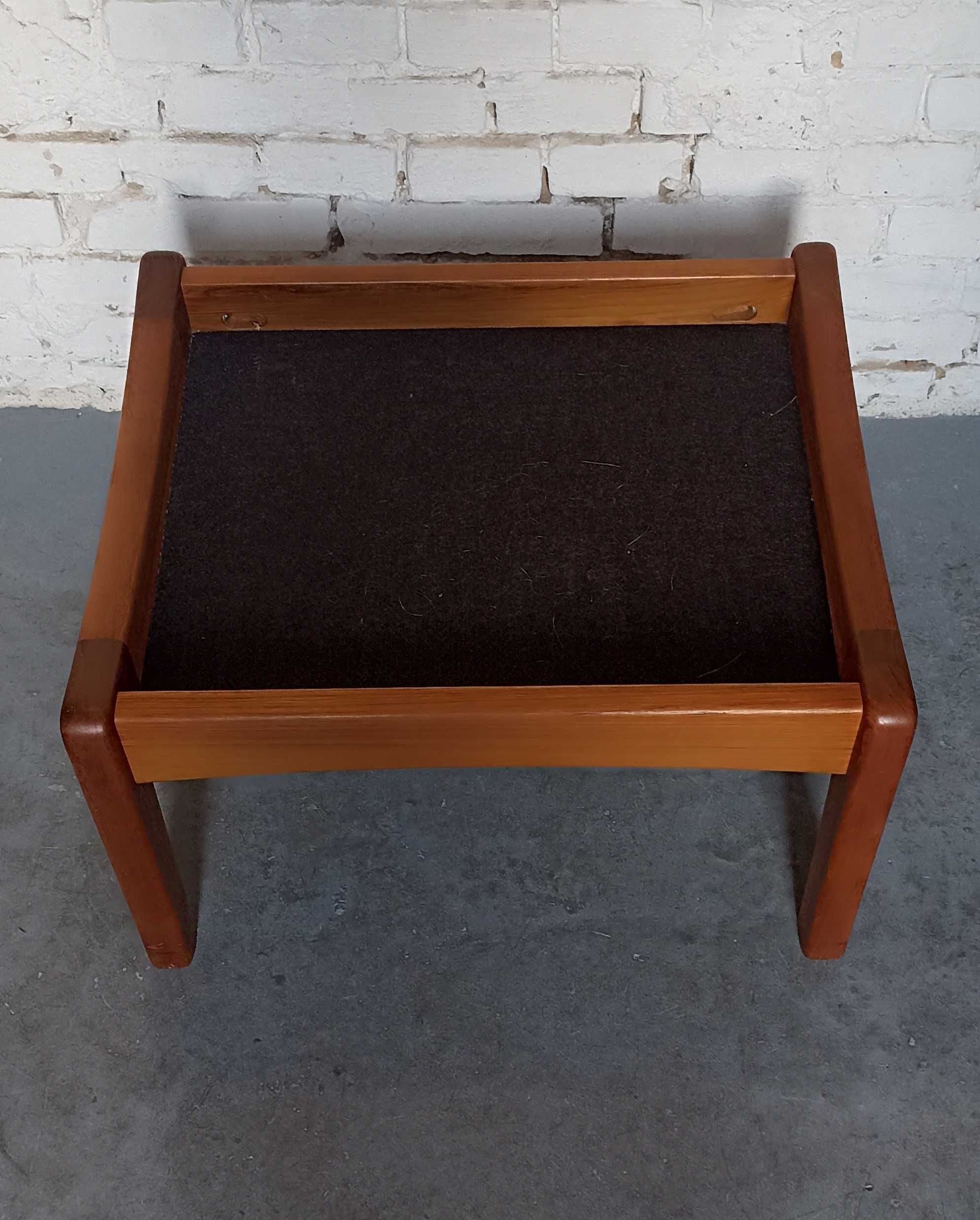 Podnóżek z drewna tekowego proj. Ole Wanscher lata 60 vintage design