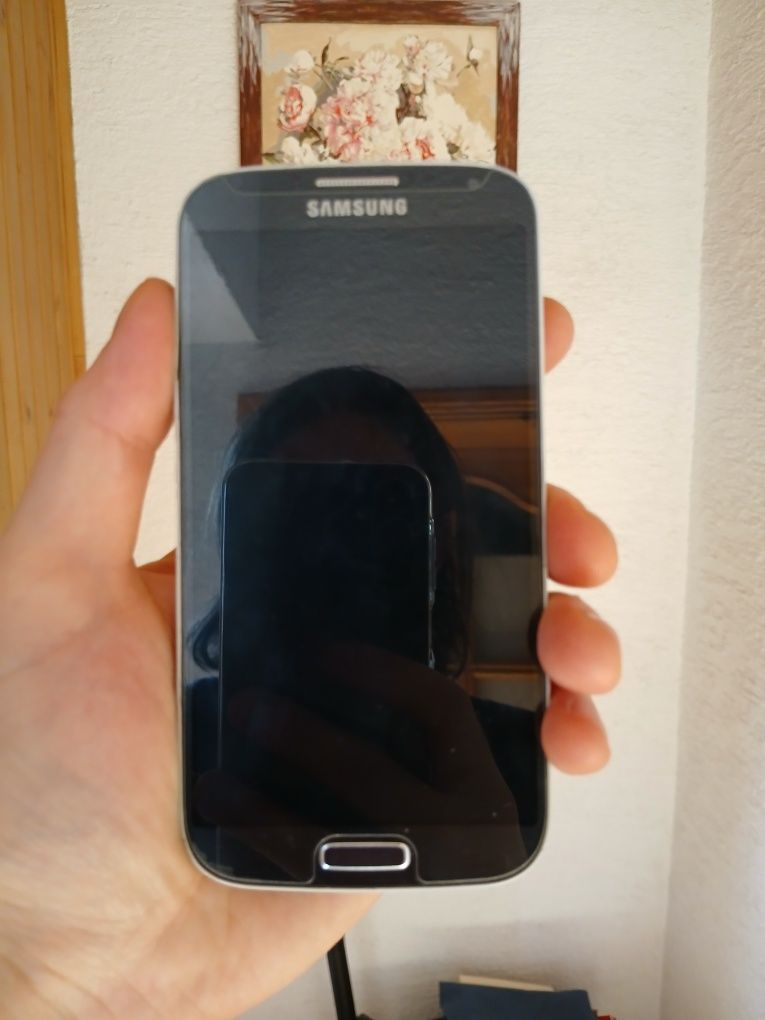 Samsung Galaxy S4 i9515 złota ramka nowa bateria + plecki