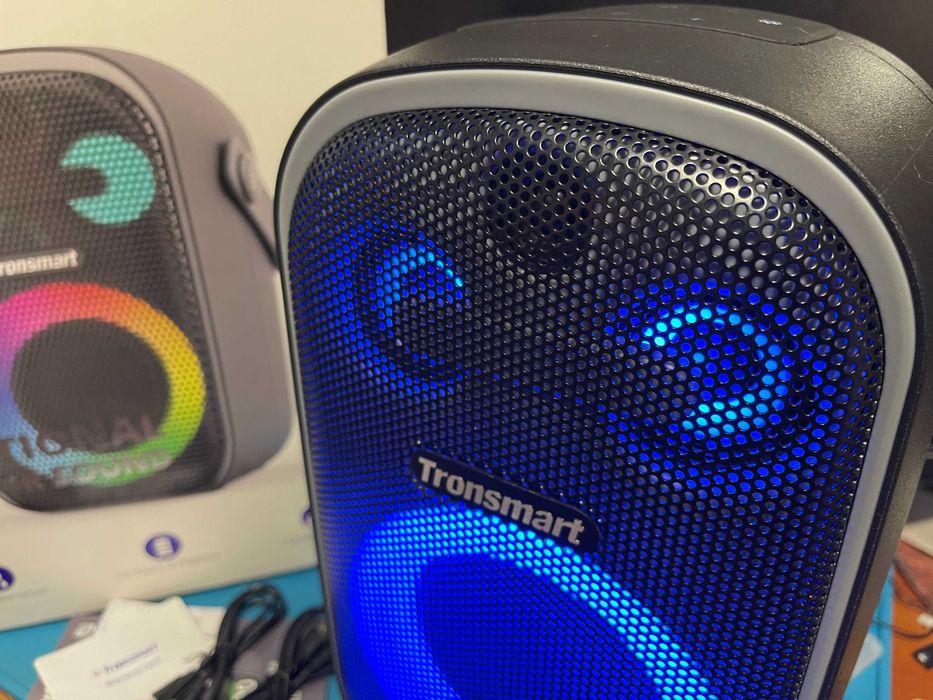 Колонка Tronsmart Halo 100 мощностью 60W с RGB эффектами