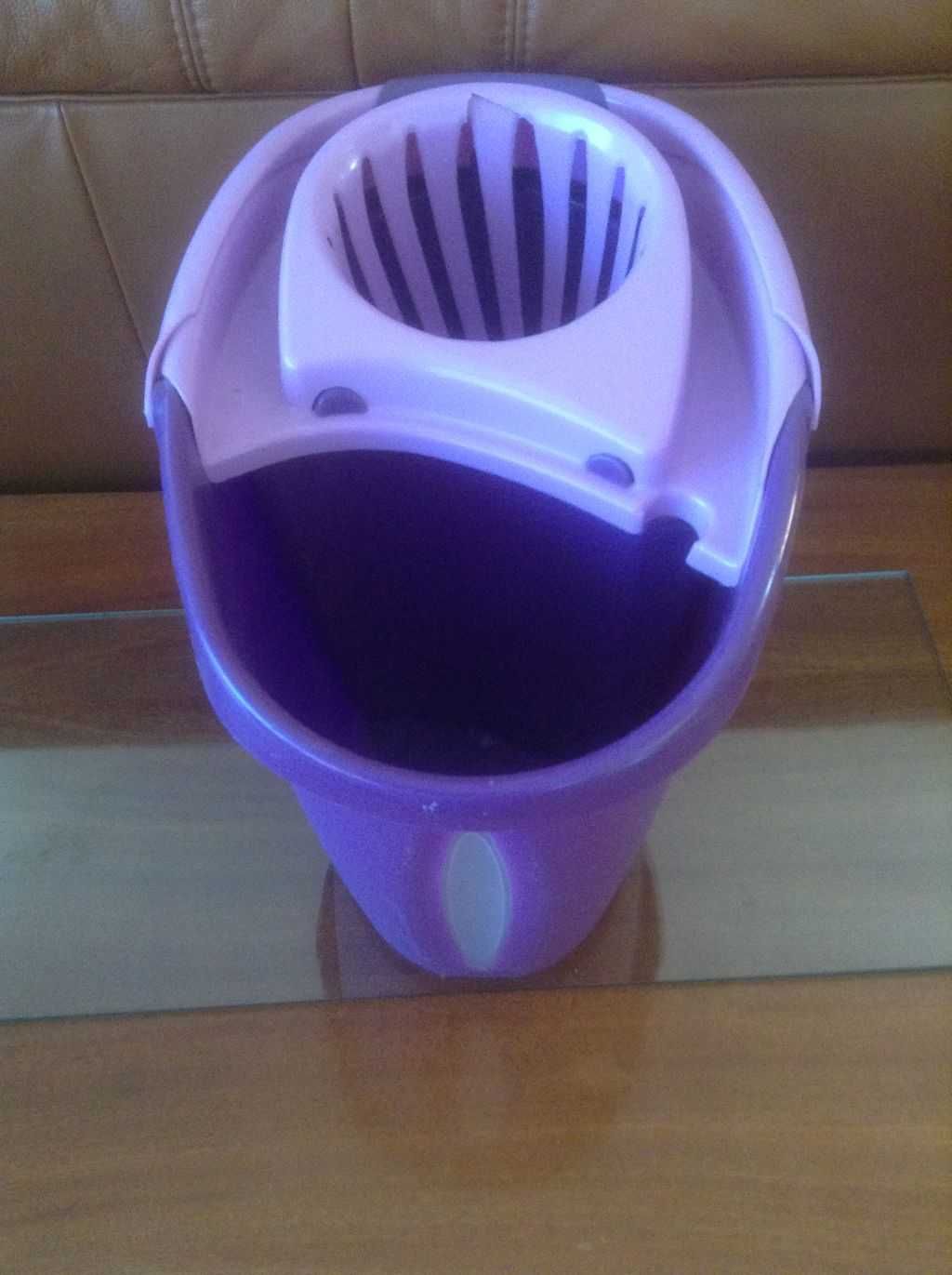 2 w 1  wiadro z wyjmowanym pojemnikiem z brudną wodą.