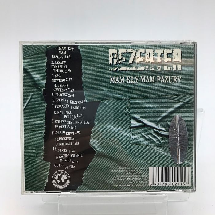 cd - dezerter - mam kły mam pazury 2002