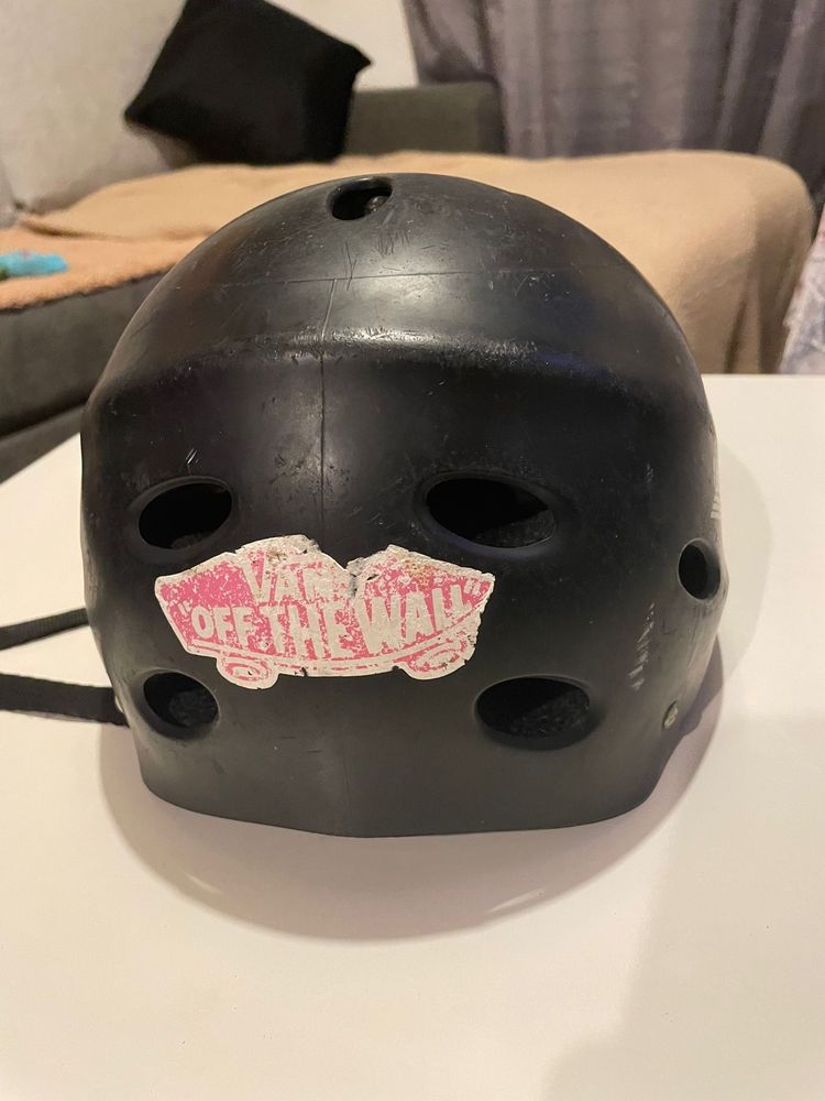 Capacete usado mas ainda funcional