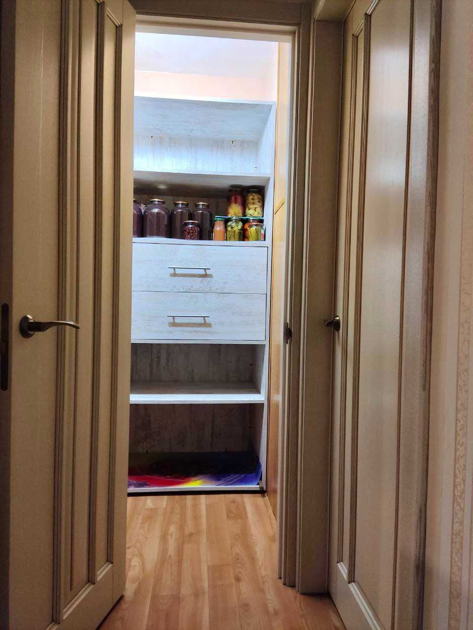 Продам 3х кімнатну квартиру по вулиці Тесленко. (пл. Артема)