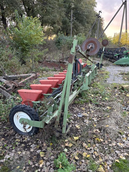 Сівалка бурякова Nodet 12 рядна