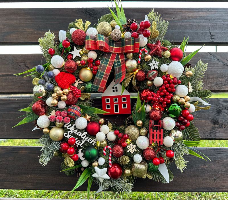 Wianek na drzwi świąteczny 241229
