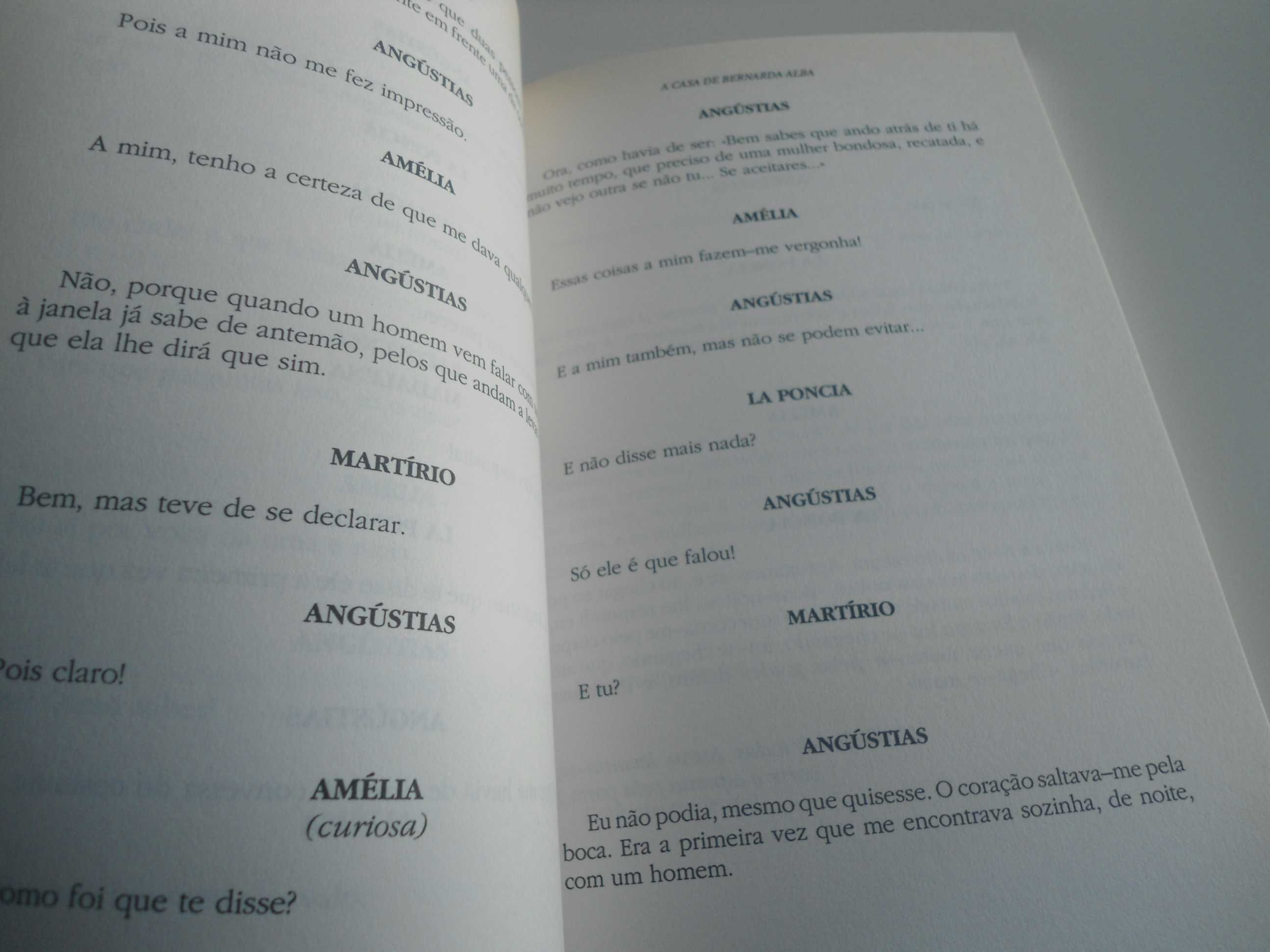 A Casa de Bernarda Alba por Federico Garcia Lorca