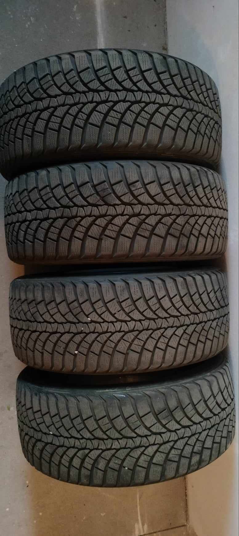 Opony zimowe Kumho 18'