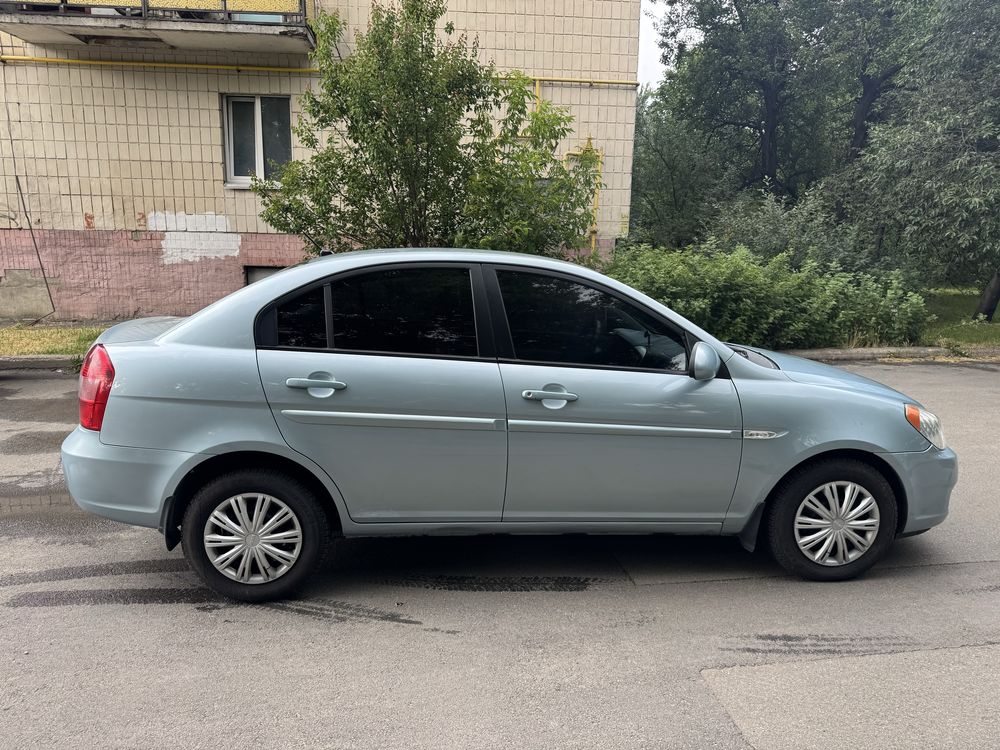 Hyundai Accent 1.6 автомат не фарбований