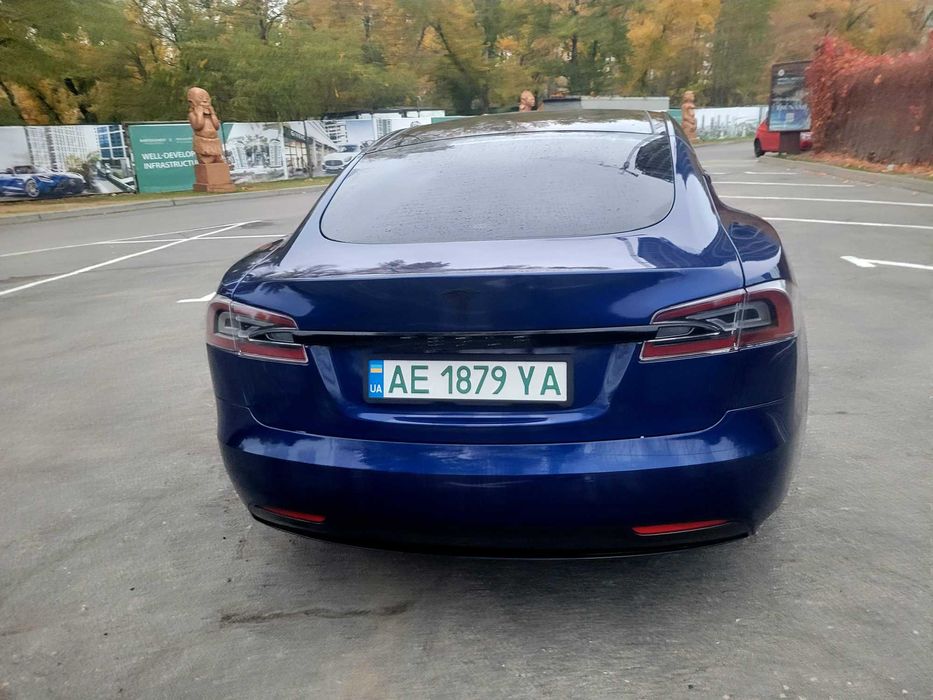 Срочно Tesla Model S 2018 fsd пневма intel