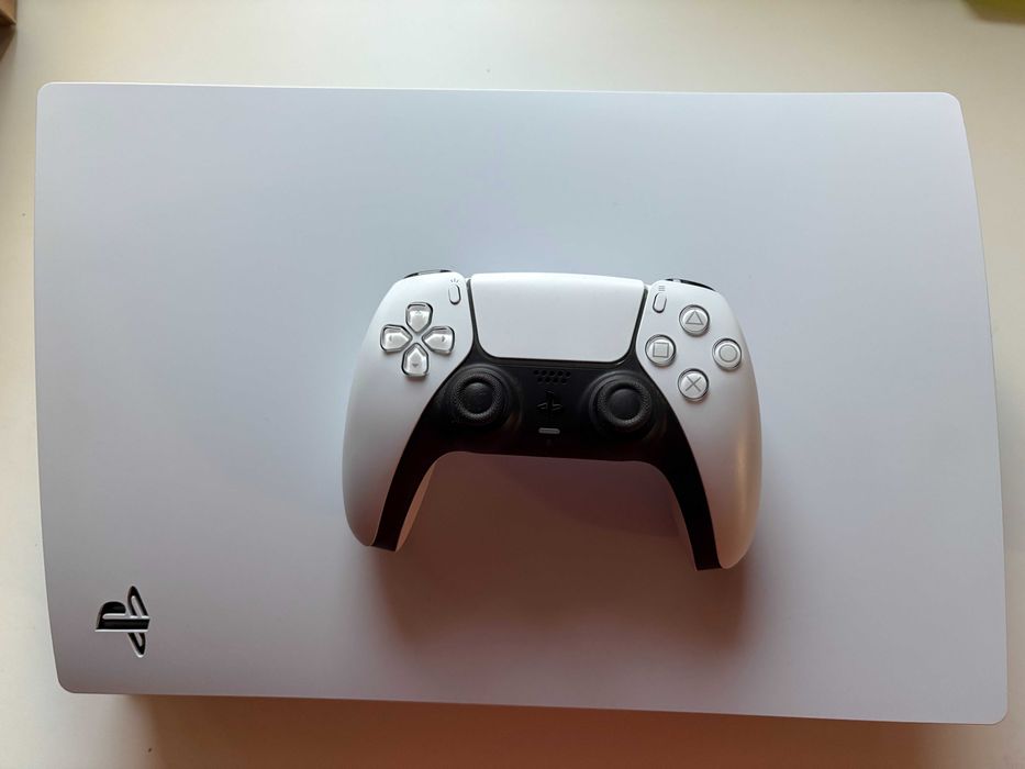 Konsola PS5 z napędem 825GB 1 Rok Gwarancji Sklep Ursynów