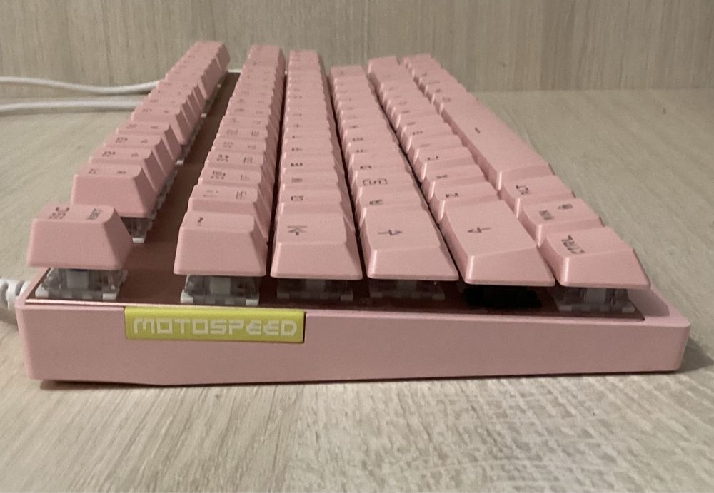 Механическая клавиатура motospeed K82 PINK